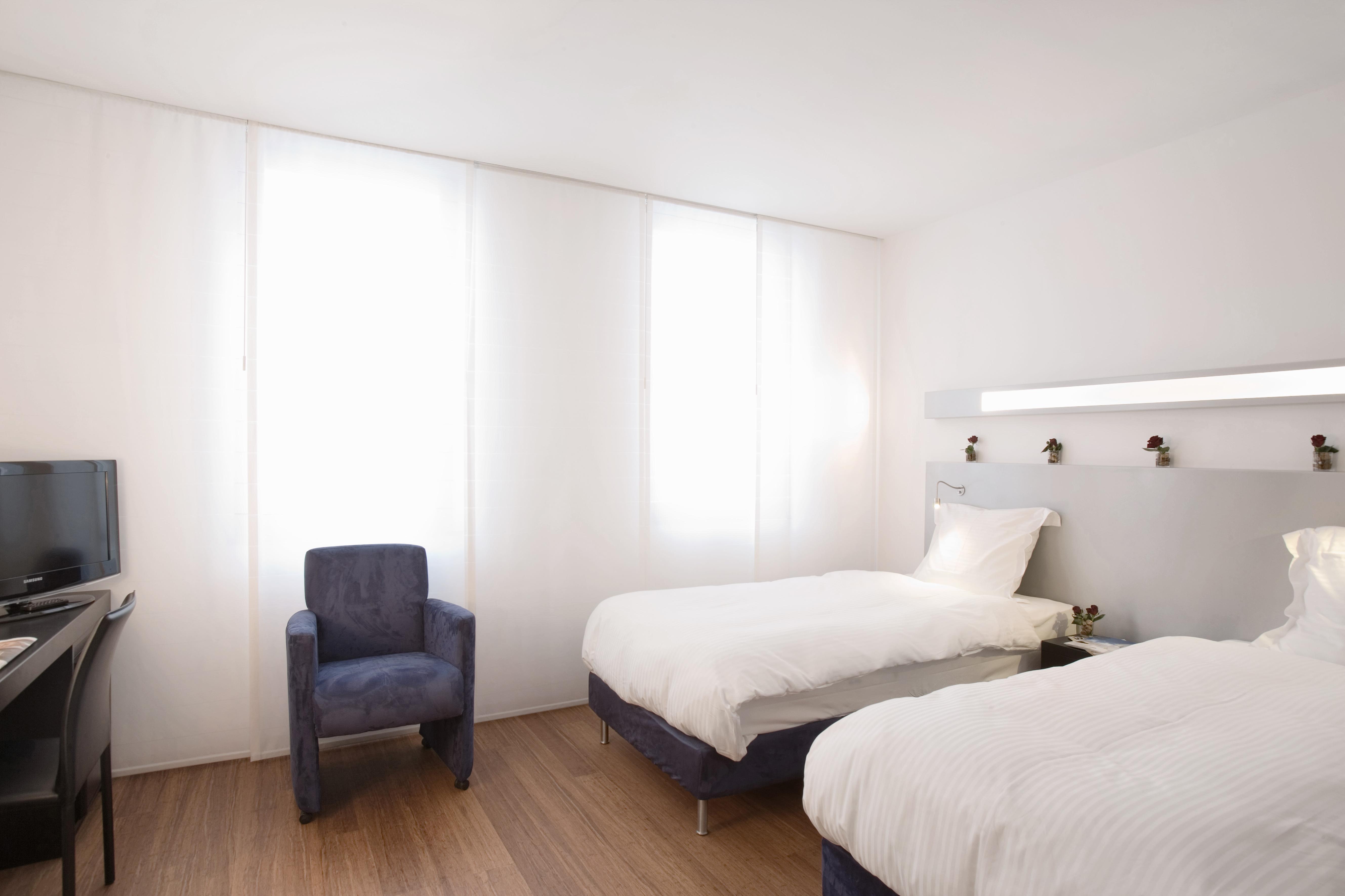 Hotel Aqua By Happyculture Saint-Gilles Exterior foto